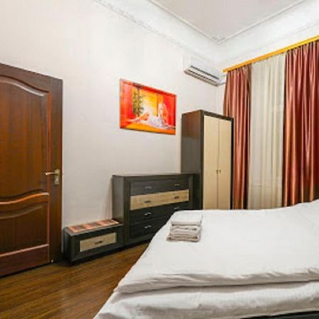 Apartment Mala Zhytomyrska 16 基輔 外观 照片