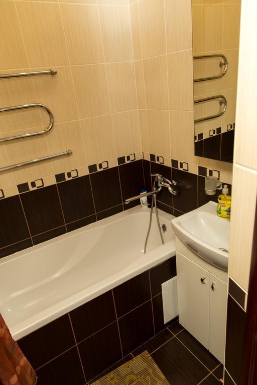 Apartment Mala Zhytomyrska 16 基輔 外观 照片