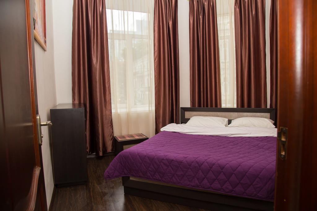 Apartment Mala Zhytomyrska 16 基輔 外观 照片